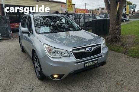 Silver 2015 Subaru Forester Wagon 2.0D-S