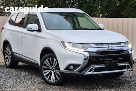 White 2020 Mitsubishi Outlander Wagon LS 7 Seat (awd)
