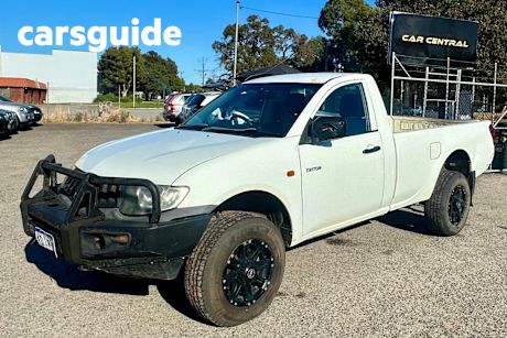 White 2008 Mitsubishi Triton Cab Chassis GL