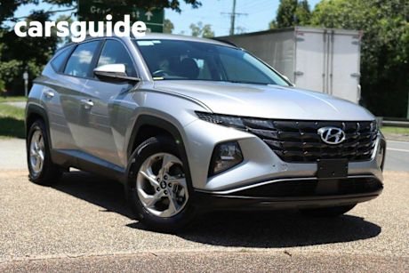 Silver 2023 Hyundai Tucson Wagon (FWD)