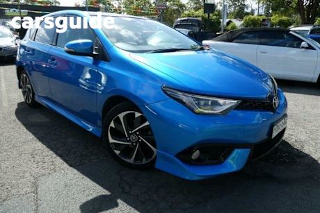 Blue 2015 Toyota Corolla Hatchback ZR