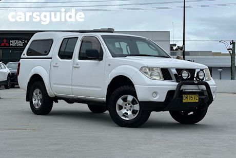 White 2010 Nissan Navara Dual Cab Pick-up RX (4X4)