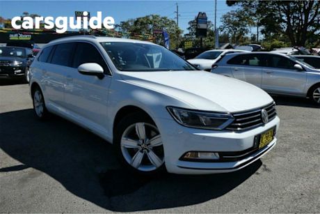 White 2015 Volkswagen Passat Wagon 132 TSI