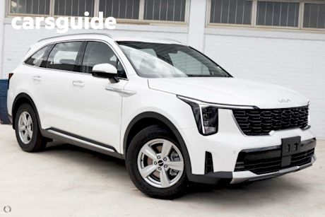 White 2025 Kia Sorento Wagon S 7 Seat
