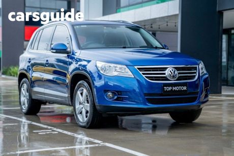 Blue 2010 Volkswagen Tiguan Wagon 147 TSI