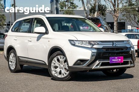 White 2020 Mitsubishi Outlander Wagon ES 7 Seat (awd)