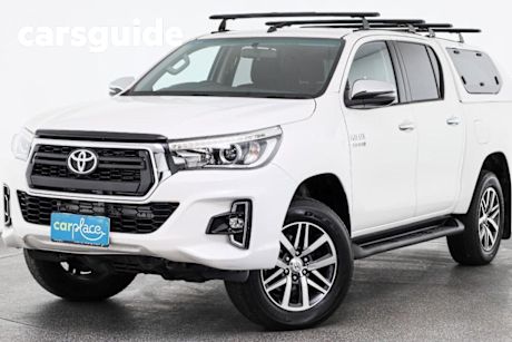 White 2019 Toyota Hilux Double Cab Pick Up SR5 (4X4)