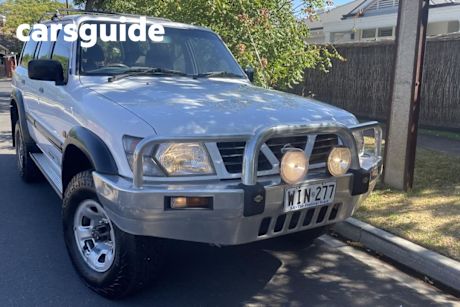 White 1999 Nissan Patrol Wagon ST (4X4)