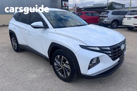White 2022 Hyundai Tucson Wagon Elite (awd)