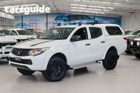 White 2016 Mitsubishi Triton Club Cab Chassis GLX (4X4)