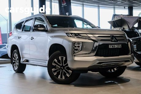 Silver 2024 Mitsubishi Pajero Sport Wagon Exceed (4WD) 7 Seat