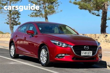 Red 2018 Mazda 3 Hatchback Maxx Sport