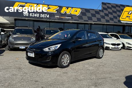 2016 Hyundai Accent Sedan Active