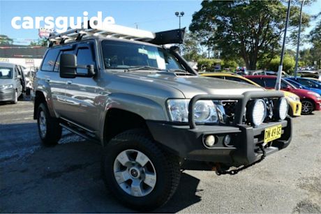 Gold 2014 Nissan Patrol Wagon ST (4X4)