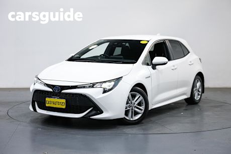 White 2022 Toyota Corolla Hatchback Ascent Sport Hybrid