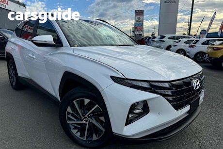 White 2023 Hyundai Tucson Wagon Elite (fwd)