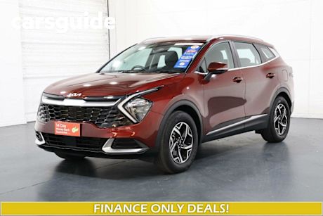 Red 2023 Kia Sportage Wagon S (fwd)