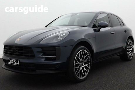 Blue 2019 Porsche Macan Wagon