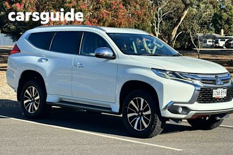 White 2017 Mitsubishi Pajero Sport Wagon GLS (4X4) 7 Seat