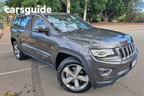 Grey 2015 Jeep Grand Cherokee Wagon Laredo (4X4)