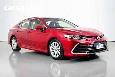 Red 2023 Toyota Camry Sedan Ascent + SAT NAV