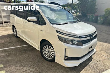 White 2014 Toyota Voxy Wagon Hybrid