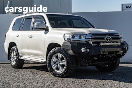 White 2017 Toyota Landcruiser Wagon LC200 Altitude Special Edition
