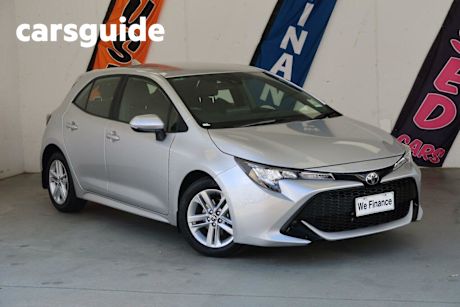 Silver 2022 Toyota Corolla Hatchback Ascent Sport + Navigation