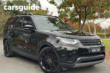 Black 2017 Land Rover Discovery Wagon TD6 SE