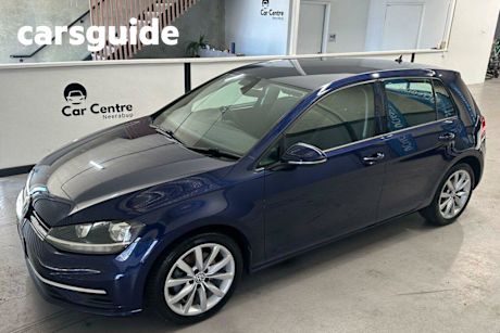 Blue 2018 Volkswagen Golf Hatch