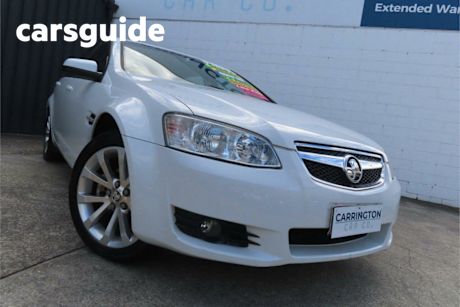 White 2010 Holden Commodore Sportswagon Berlina