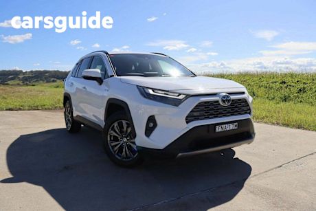 White 2023 Toyota RAV4 Wagon GXL (awd) Hybrid
