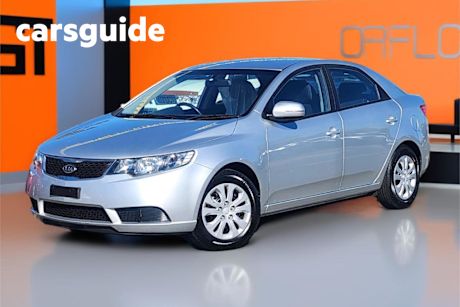 Silver 2011 Kia Cerato Sedan SI