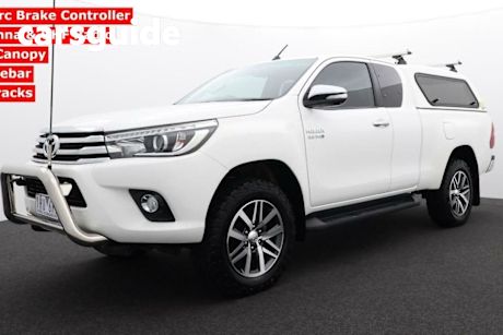White 2015 Toyota Hilux X Cab Utility SR5 (4X4)