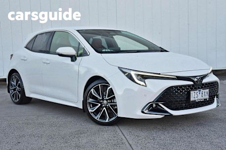 White 2024 Toyota Corolla Hatchback ZR TWO-Tone Option Premium PNT