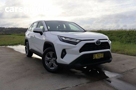 White 2024 Toyota RAV4 Wagon GX (awd) Hybrid