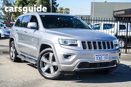 Silver 2014 Jeep Grand Cherokee Wagon Overland (4X4)