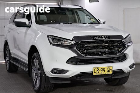 White 2023 Isuzu MU-X Wagon LS-T (4X4)