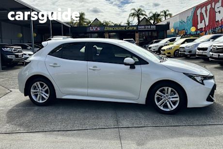 White 2019 Toyota Corolla Hatchback Ascent Sport