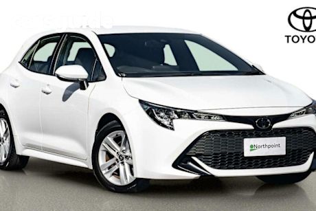 White 2021 Toyota Corolla Hatchback Ascent Sport + TR KIT