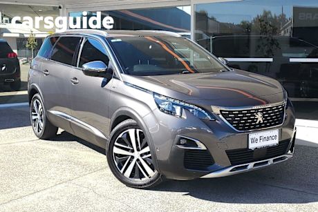 Grey 2018 Peugeot 5008 Wagon GT