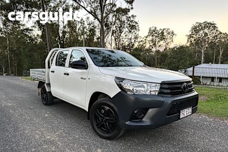 White 2022 Toyota Hilux Ute Tray WORKMATE (4x2) TGN121R