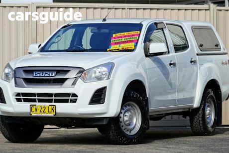 White 2020 Isuzu D-MAX Crew Cab Utility SX (4X4)