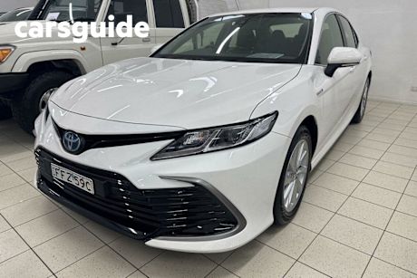 White 2023 Toyota Camry Sedan Ascent Hybrid