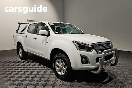 White 2019 Isuzu D-MAX Crew Cab Utility LS-M (4X4)