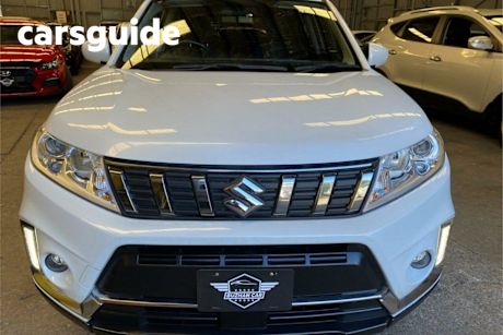 White 2022 Suzuki Vitara Wagon 1.6L