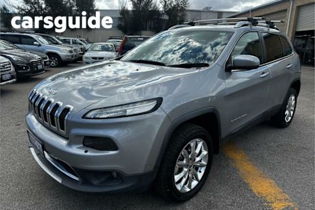 Grey 2014 Jeep Cherokee Wagon Limited (4X4)