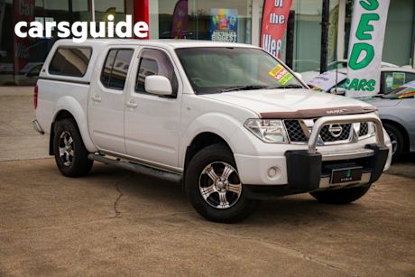 White 2011 Nissan Navara Dual Cab Pick-up ST (4X4)