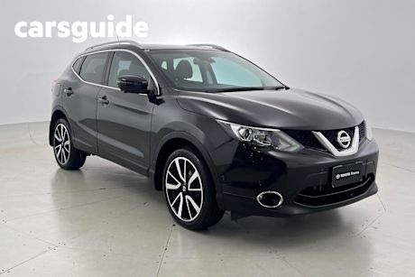 Black 2015 Nissan Qashqai Wagon TI (4X2)