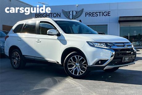 White 2018 Mitsubishi Outlander Wagon LS 7 Seat (awd)
